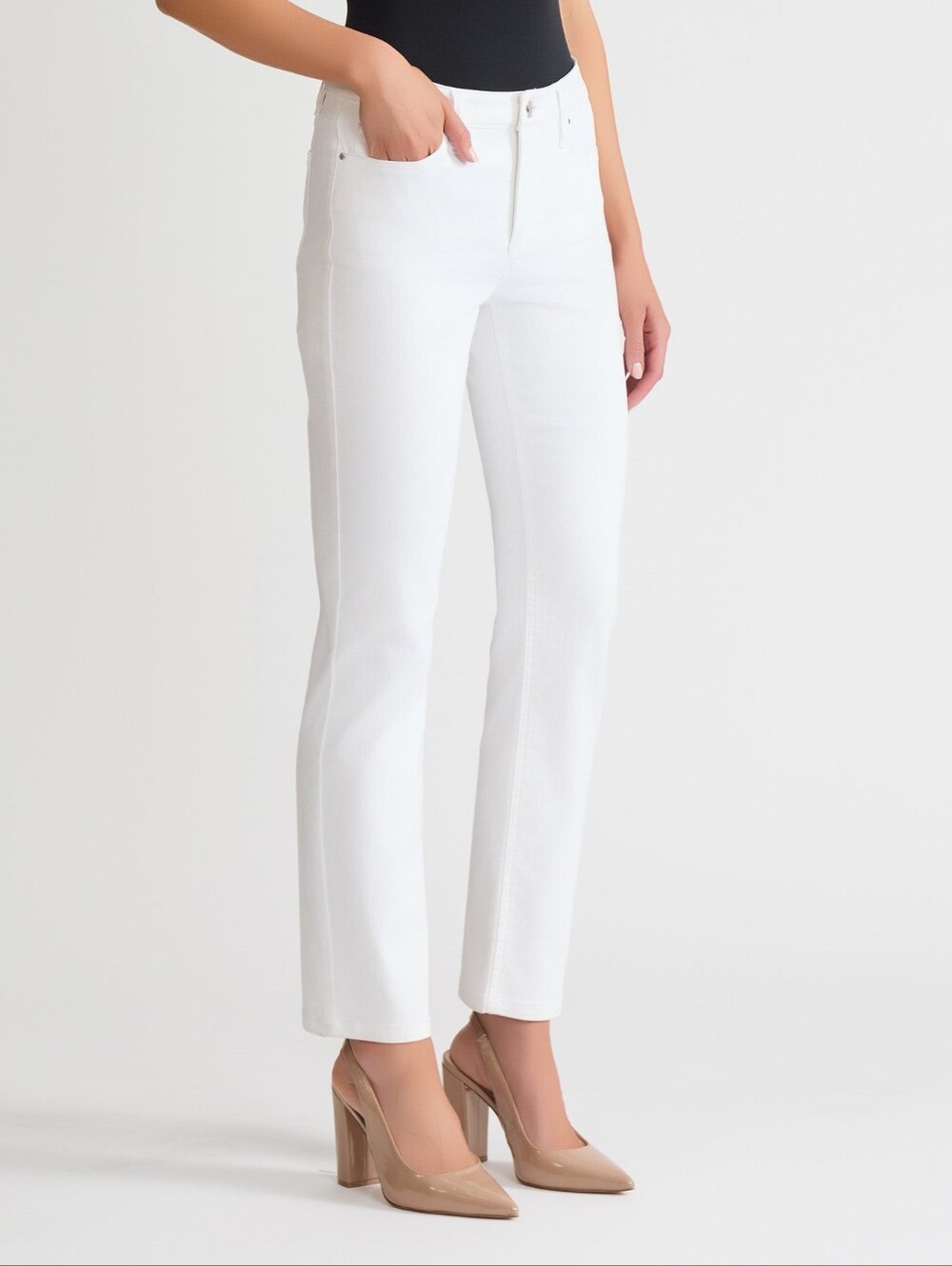 NWT Lexington Straight Leg Jeans, Soft White 16/33 Firm Price